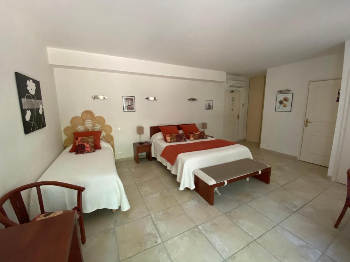 Hotel Bon Encontre Sarlat Esterno foto